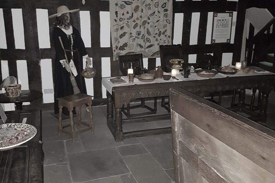 Ford Green Hall dinging table