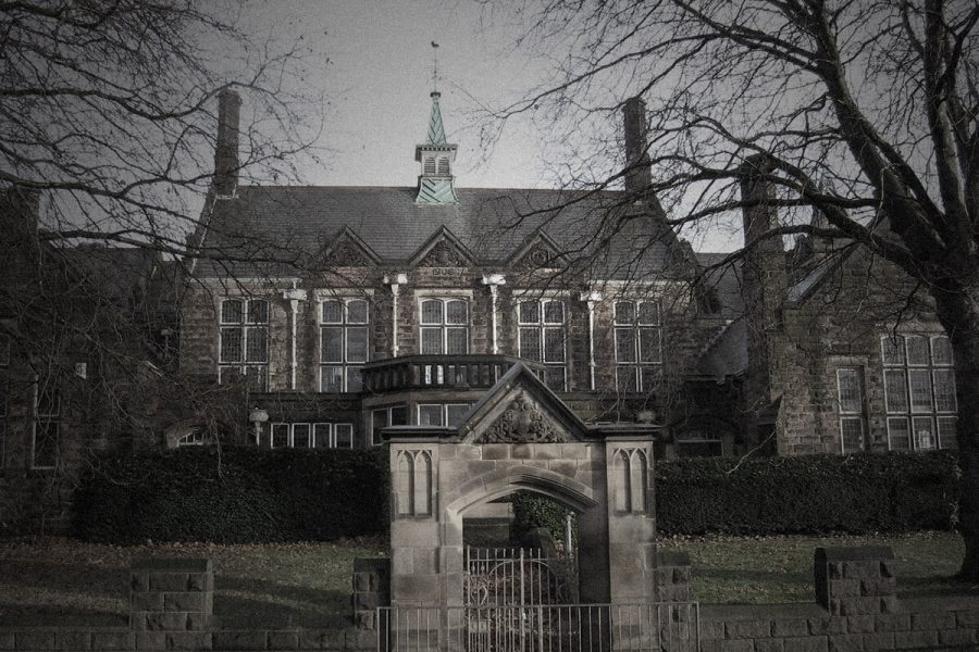 Old Haunted School exterior|Old Haunted School corridor|Old Haunted School room with large table surrounded by chairs|Old Haunted School staircase|Old Haunted School hallway|Old Haunted School hall|Old Haunted School hallway|Old Haunted School staircase